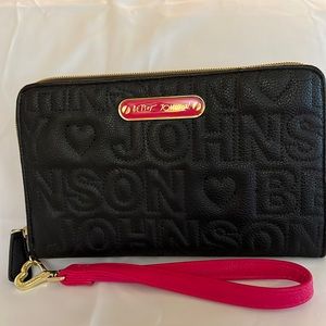 Black and fuchsia Betsey Johnson clutch wallet